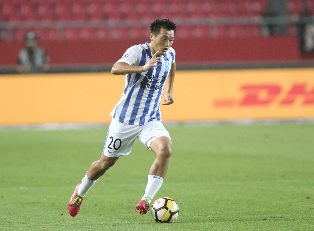 关于重庆客场逼平富力，取得积分大于领先的信息