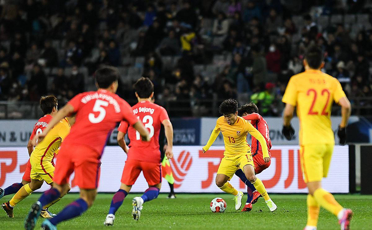 广岛三箭击败对手,晋级淘汰赛 广岛三箭击败对手,晋级淘汰赛